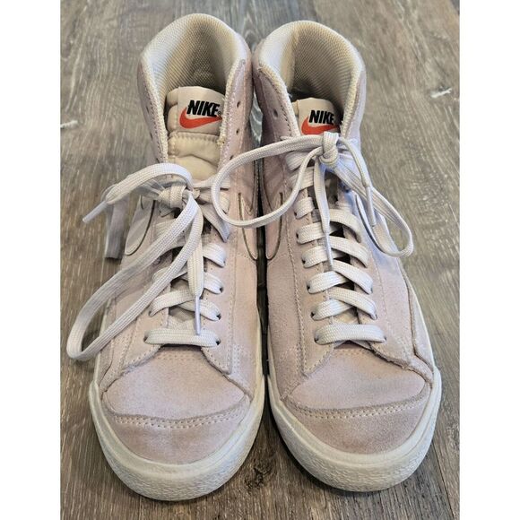 Nike High Top Sneakers Suede Classic Retro Basketball‎ Style Casual Shoes sz 5.5 - Picture 3 of 8
